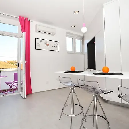 Apartment City Center Studio Main Street