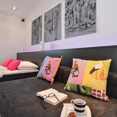 City Center Studio Main Street * Задар